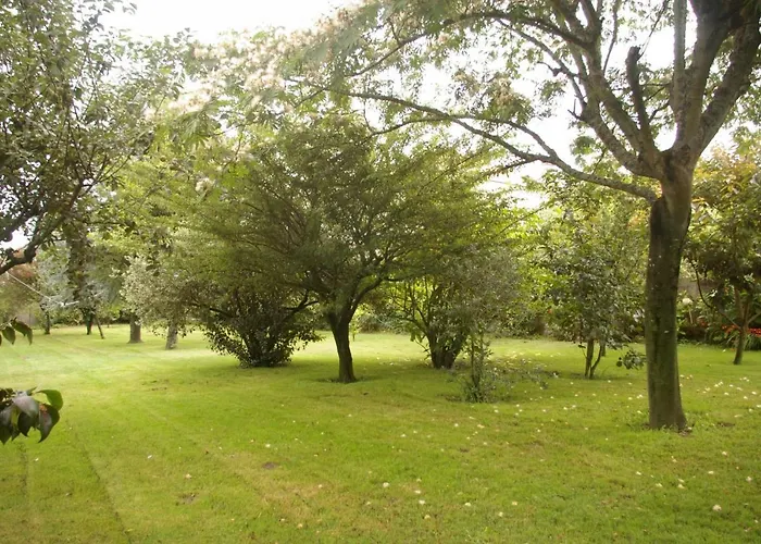 Vivienda Tradicional Con Jardin Y Patio Interior Prázdninový dům *